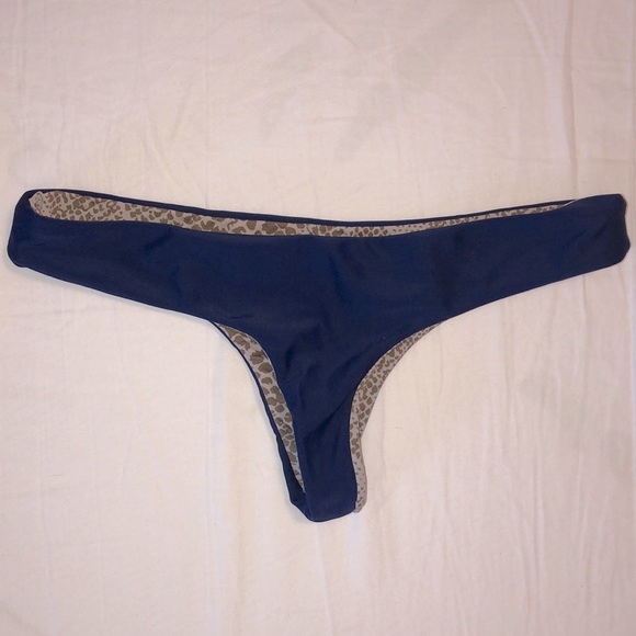 Acacia Pipeline Bottom - Picture 2 of 3